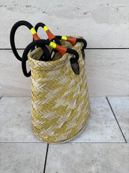 Bolso hecho a mano asas cuerda