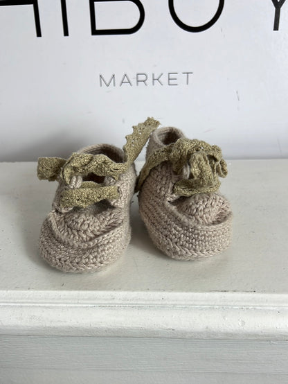 OTRAS. Patucos beige punto. T 0-6