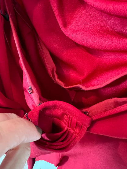 ROBERTO TORRETTA. Mono largo rojo detalle espalda. T M