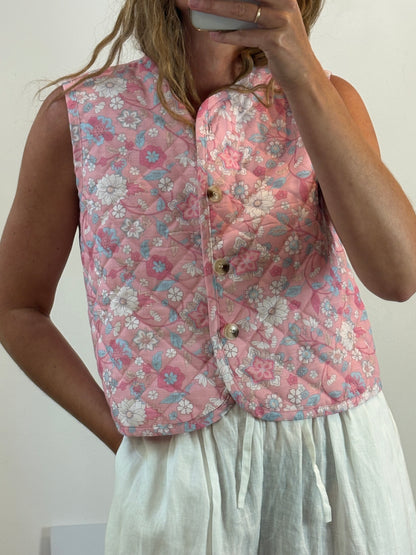 ATELIER EVÉNE Paris. Chaleco textura rosa estampado