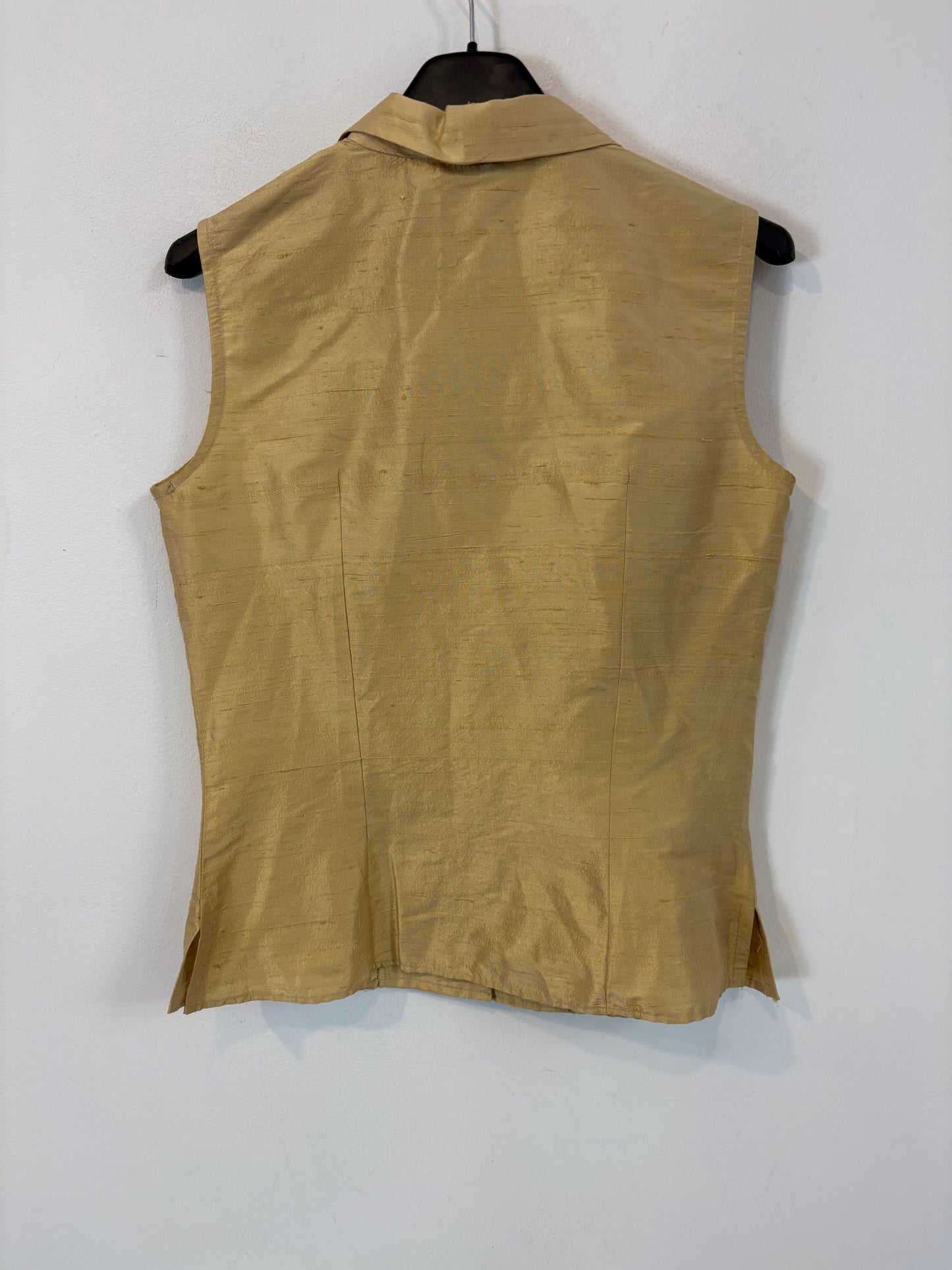 TEIDE. Gold silk top, size 38
