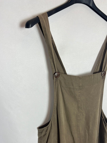 PULL&BEAR . Mono verde fluido culotte. T XS