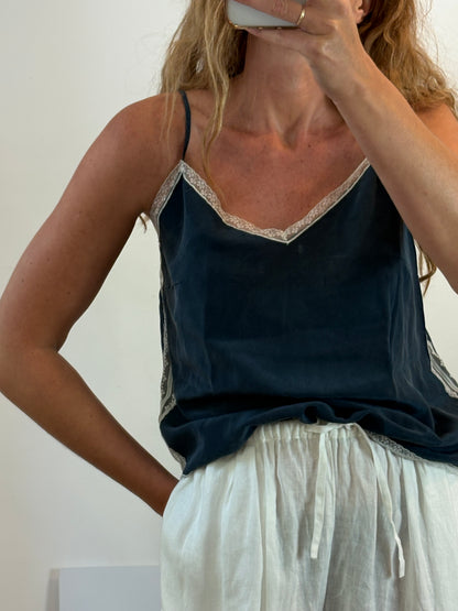 ZADIG & VOLTAIRE. Top azul petróleo seda