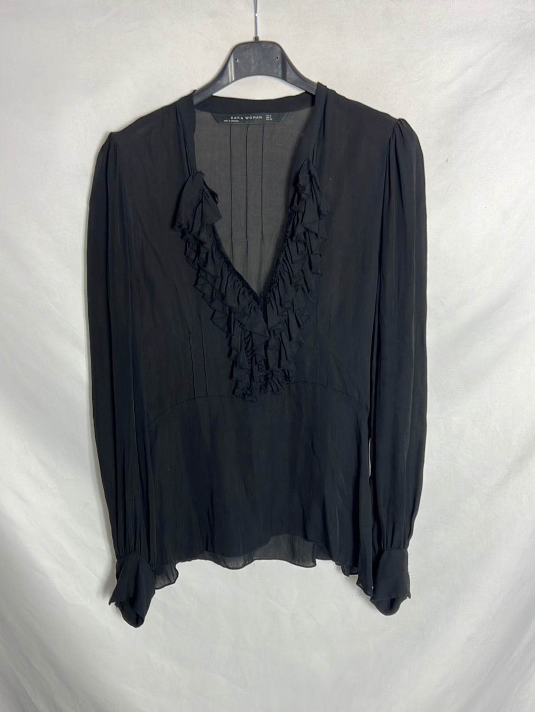 ZARA. Blusa negra semitransparente . T S