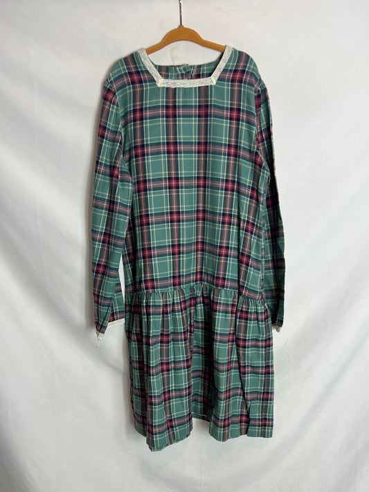 MARTA USSIA. Plaid dress. Size 10 years