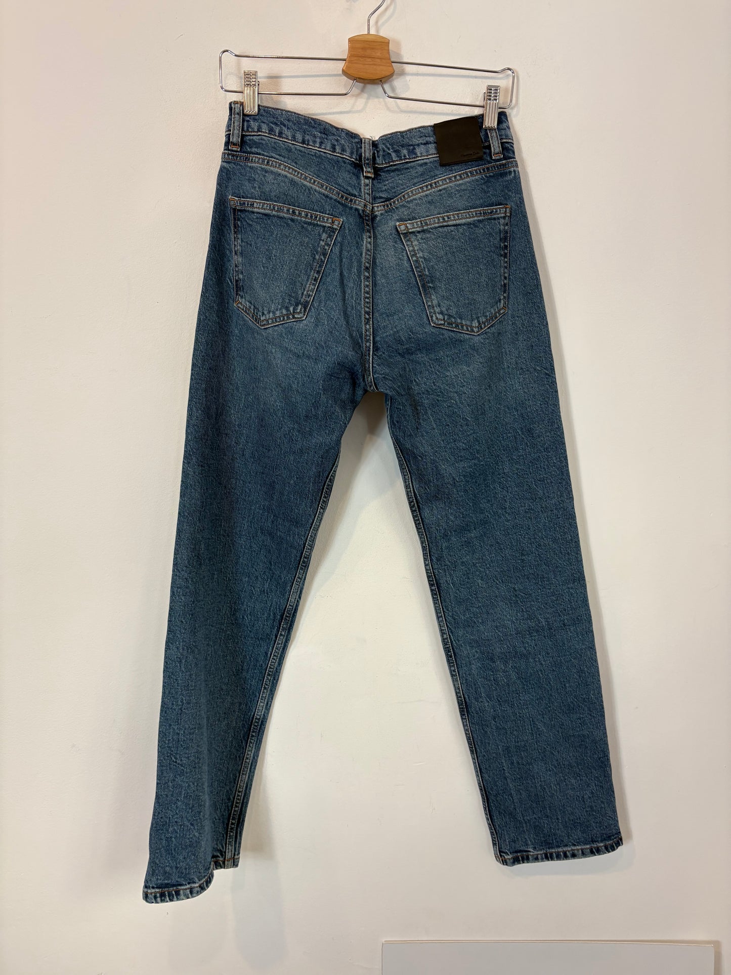 MASSIMO DUTTI. Denim recto cintura media