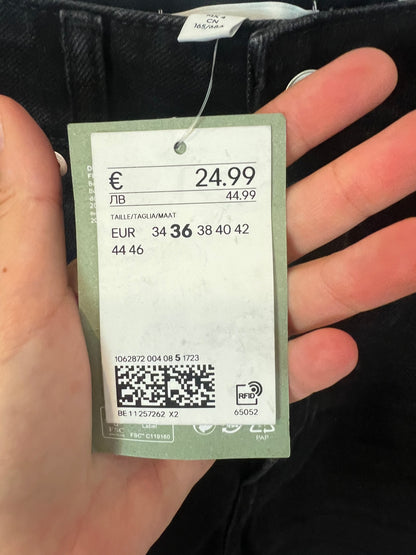 H&M. Denim short abotonado. T 36