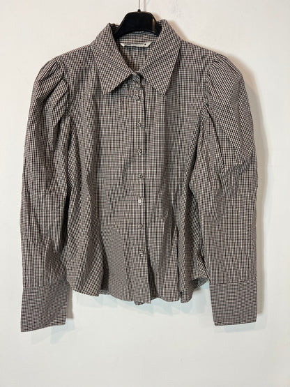 ZARA. blusa cuadros hombros T. L (M)