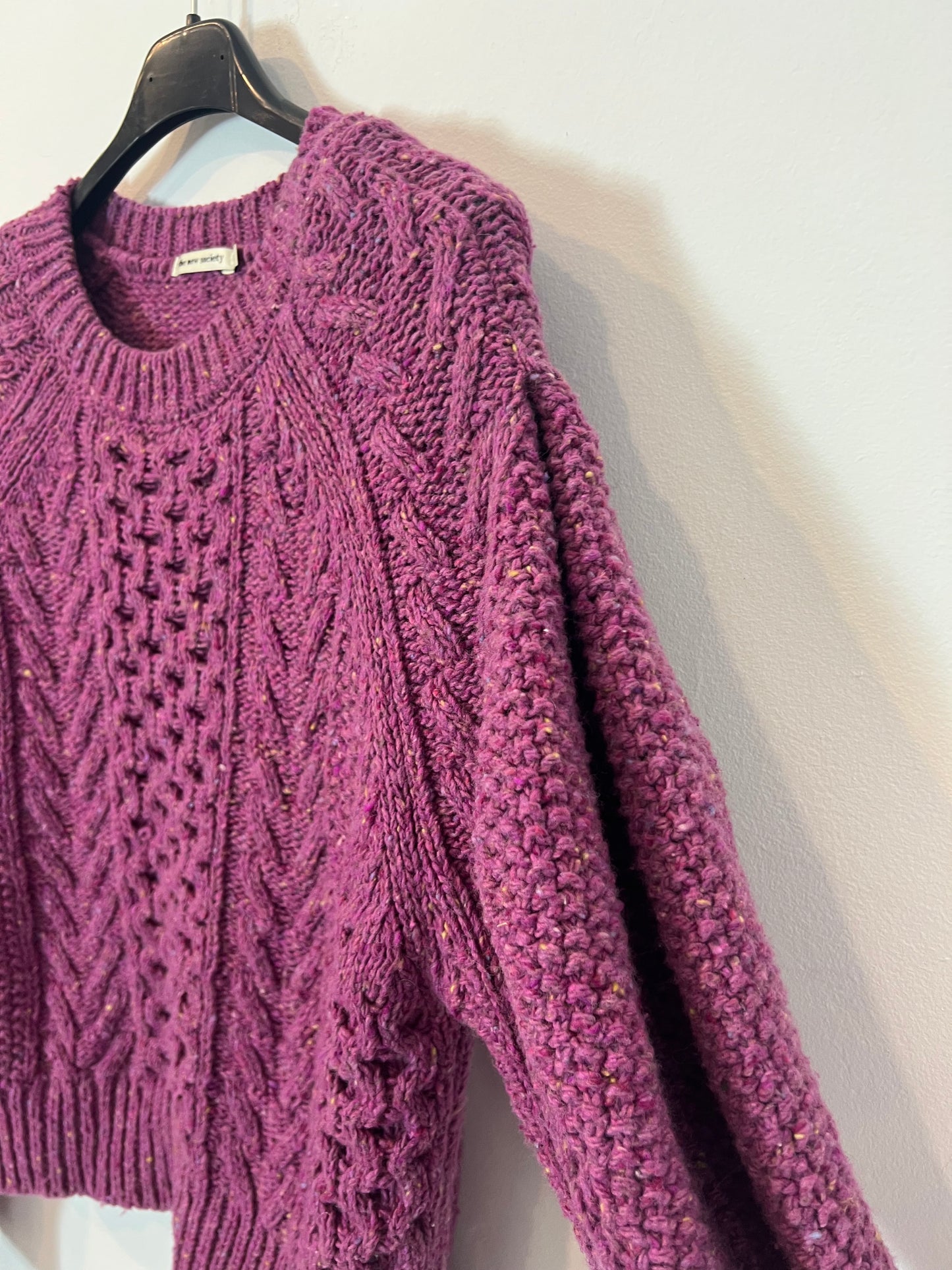 THE NEW SOCIETY. Jersey morado jaspeado. T XS