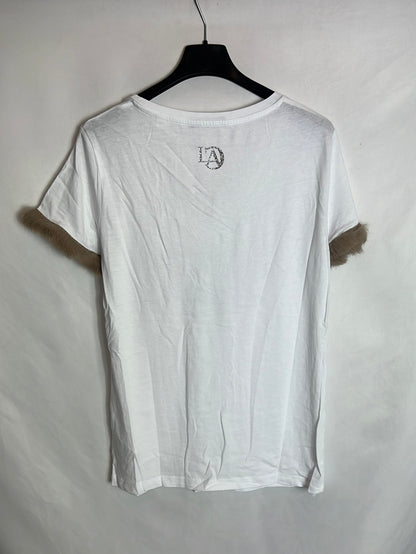LAST CALL ANNA. Camiseta blanca detalle mangas. T M