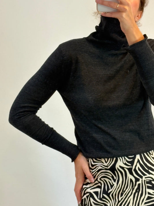 ZARA. Jersey gris jaspeado cuello vuelto