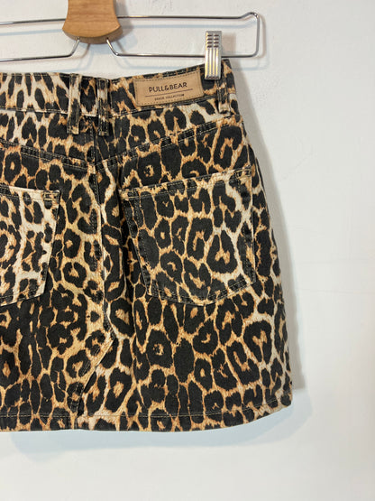PULL &amp; BEAR. Animal print denim skirt. T.S.
