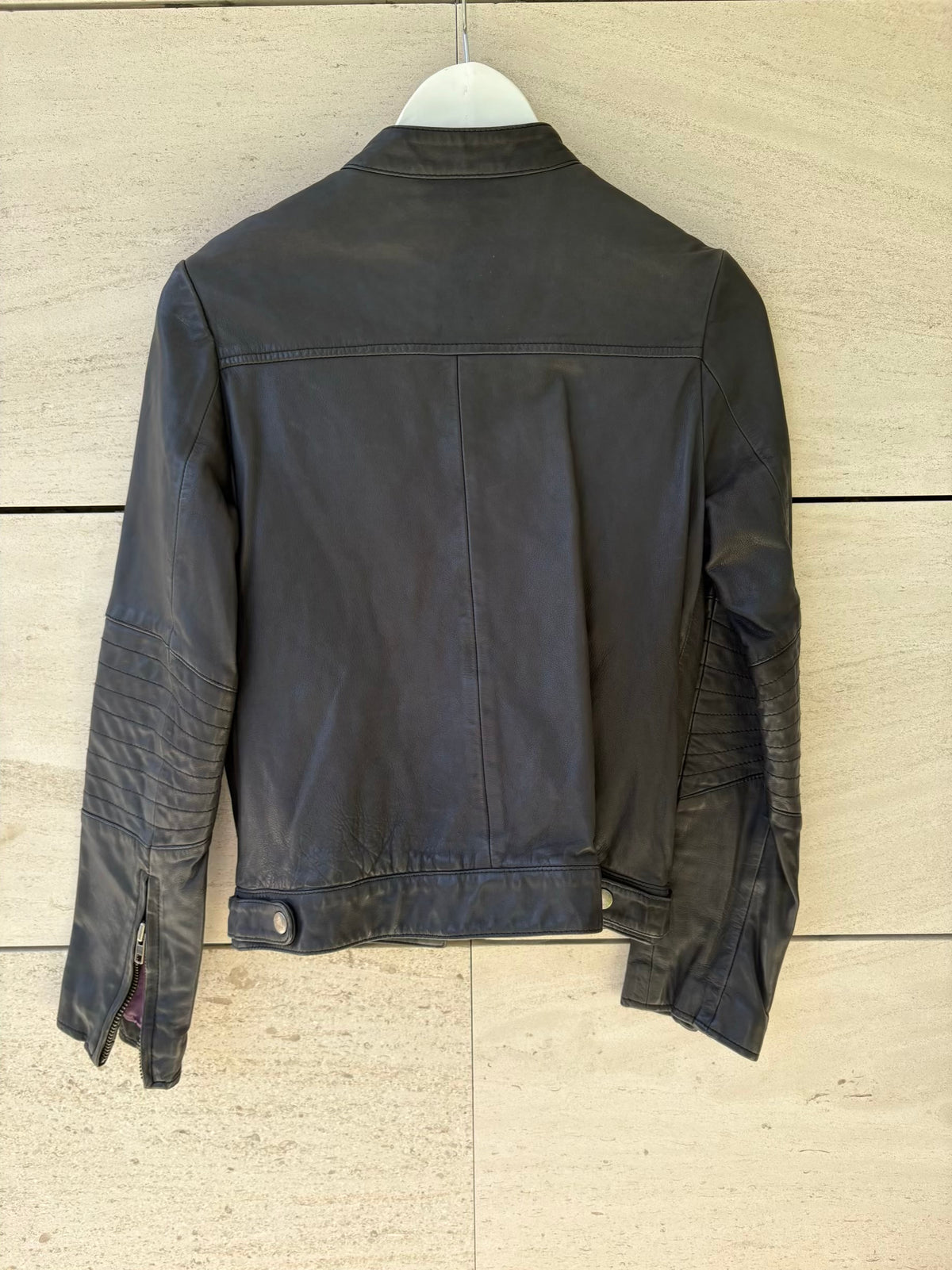 GREAT by SANDIE PARIS. Chaqueta piel bolsilllos