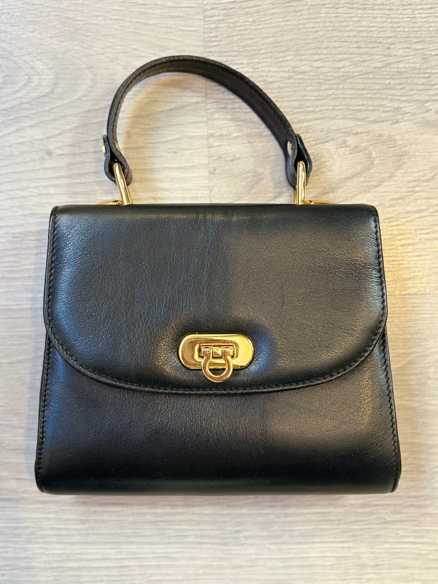 OTRAS. Bolso de mano vintage