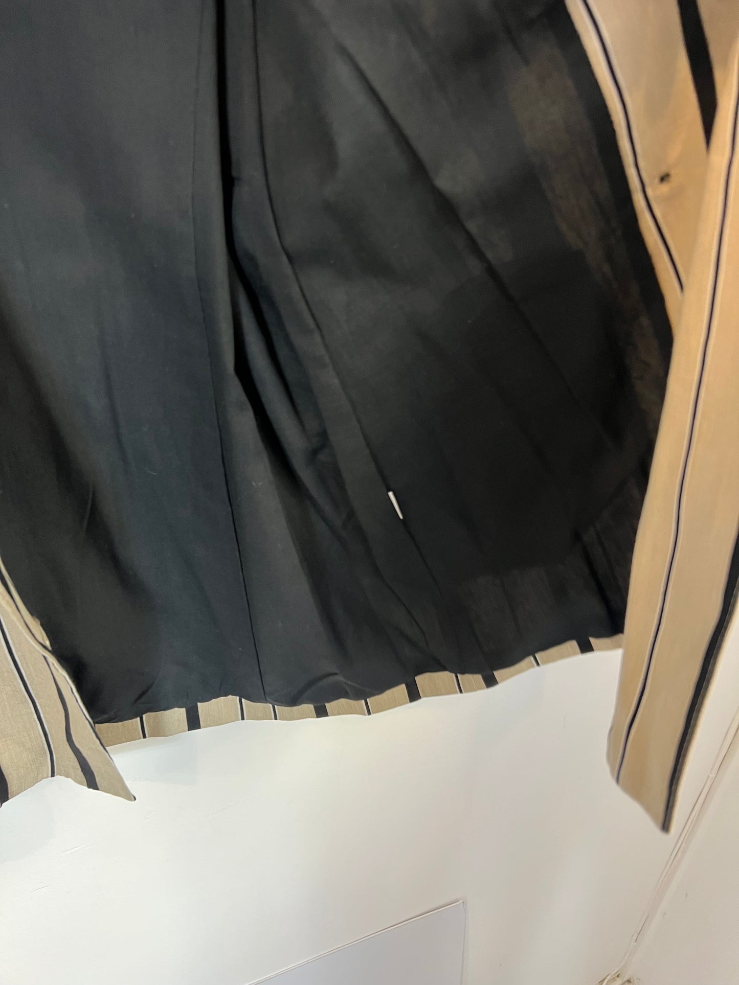 ZARA. Chaqueta color tostado rayas. T M