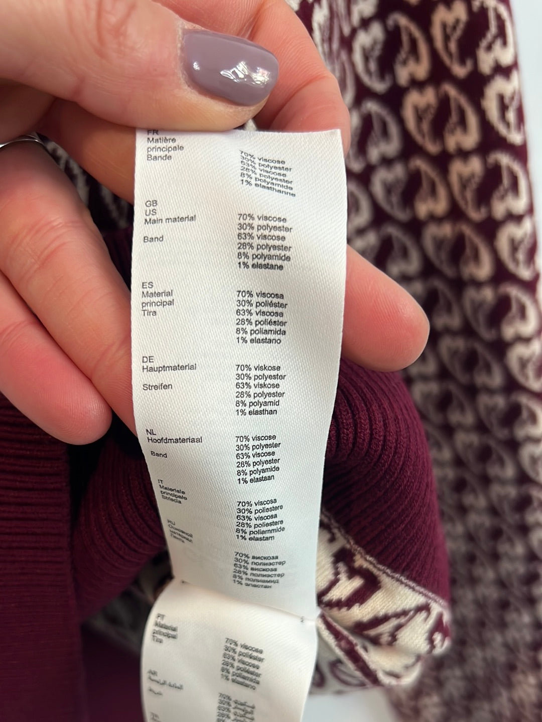 CLAUDIE PIERLOT. Total look punto burdeos estampado. T 1 (S)