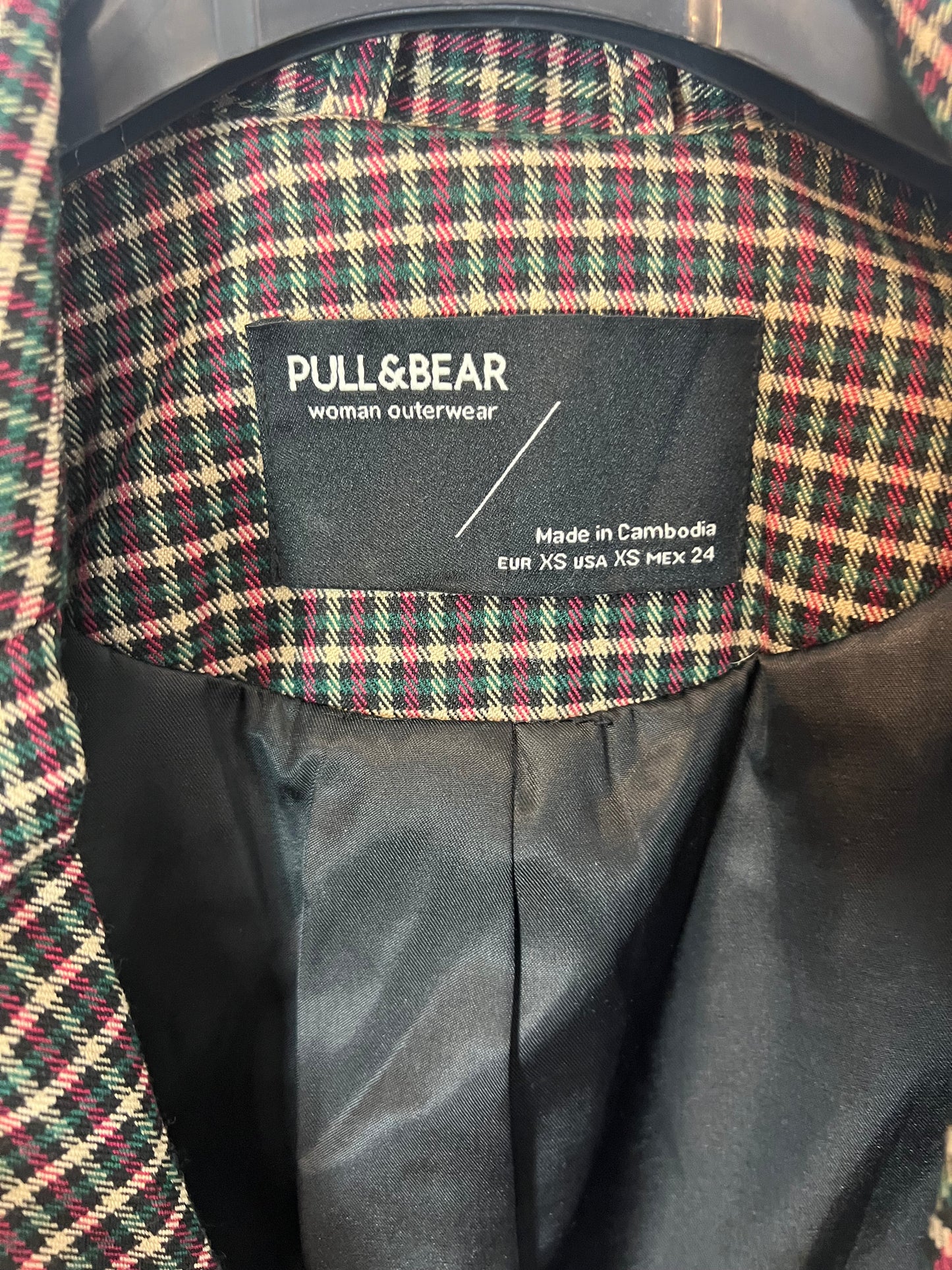 PULL&BEAR. Blazer cuadros tonos beiges. T XS