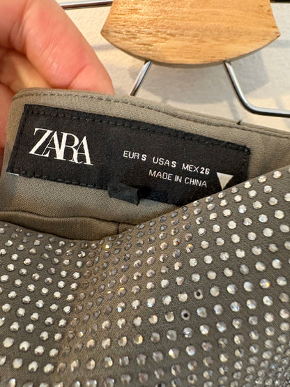 ZARA. Vestido corto palabra de honor