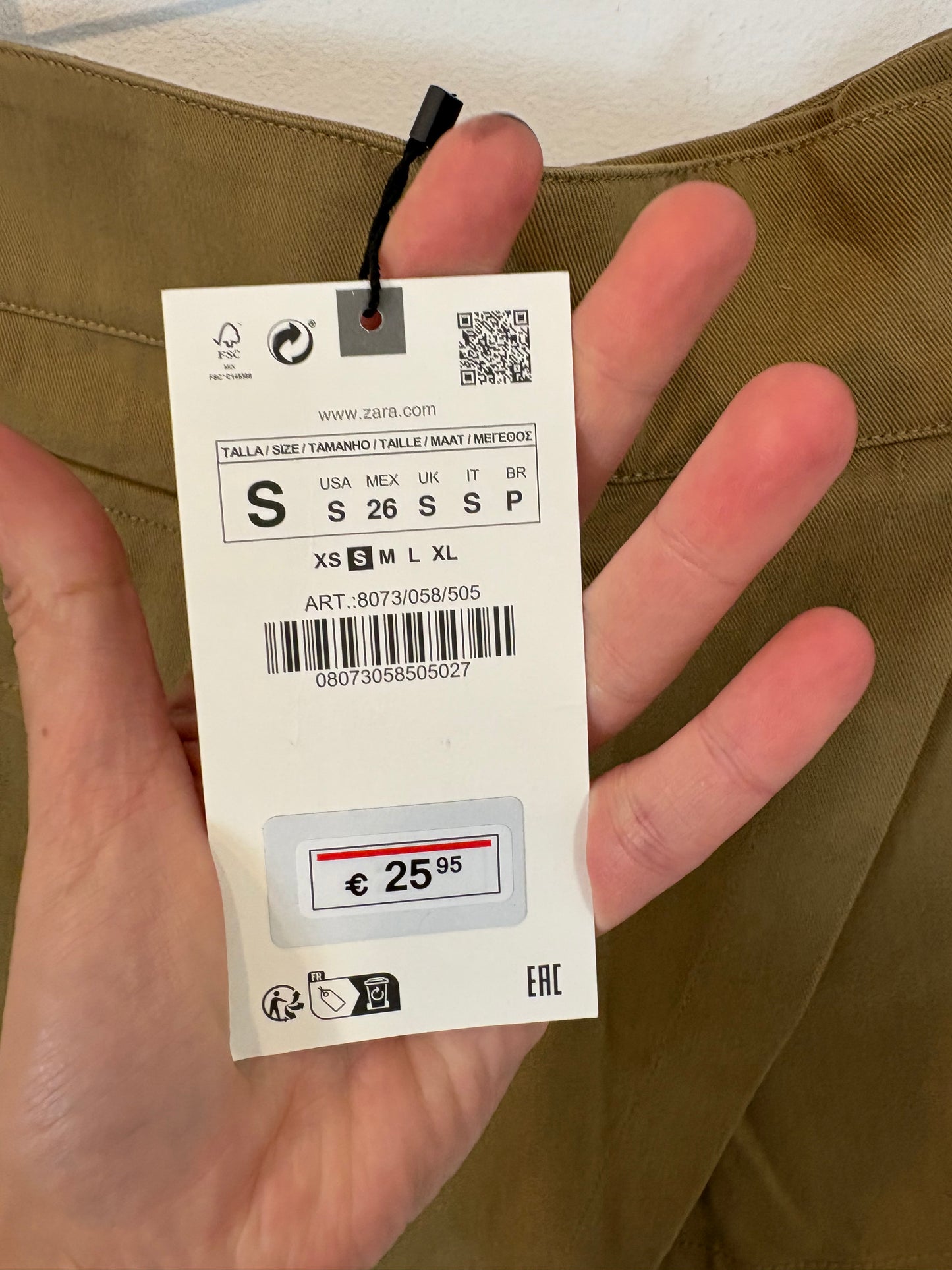 ZARA. Falda pantalón caqui. T S