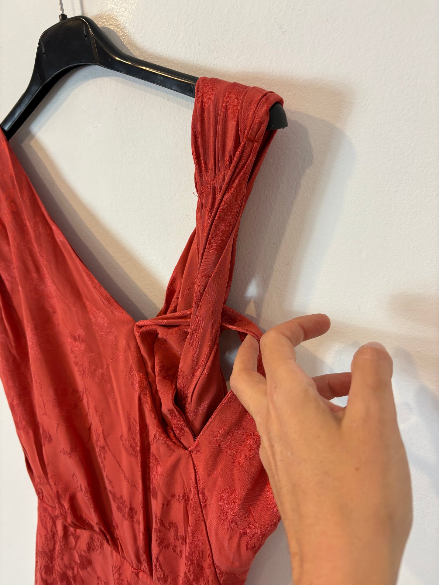 MATTUÌ. Vestido midi estampad escote. T S