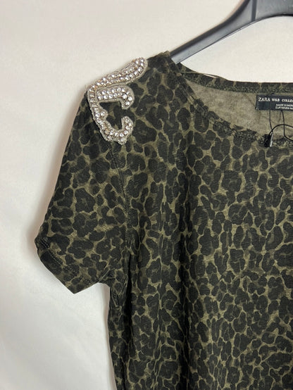ZARA. Camouflage T-shirt with shoulder detail. TM