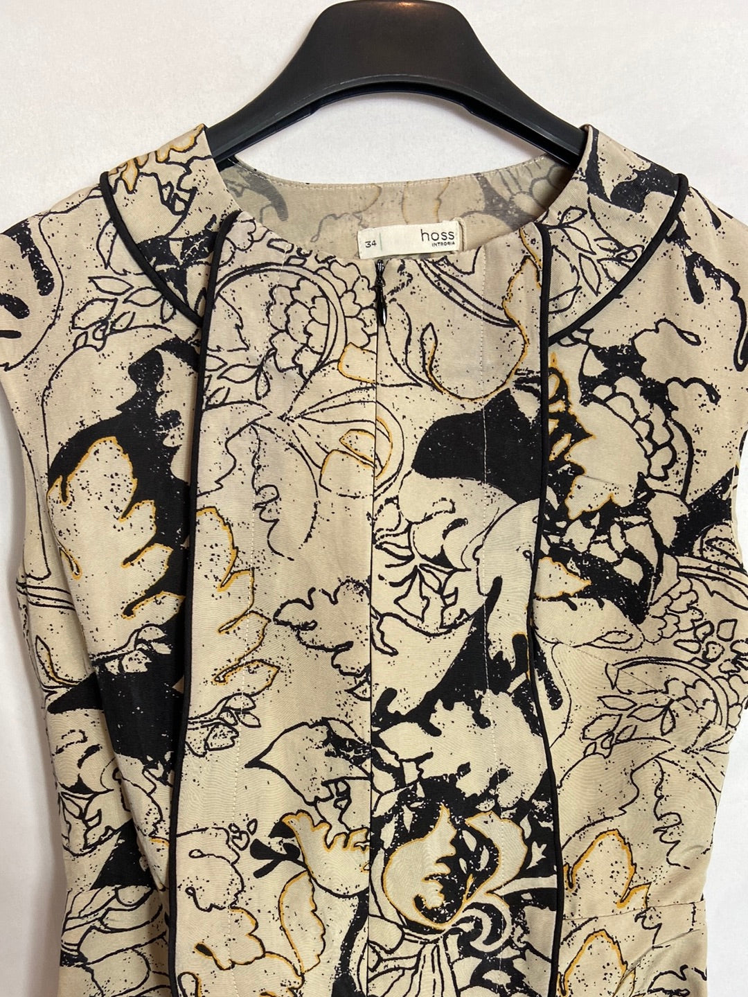 INTROPIA. Beige printed dress size 34