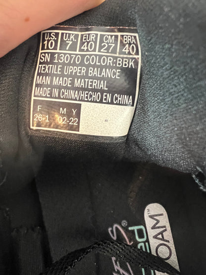 SKETCHERS. Zapatillas negras textura. T 40