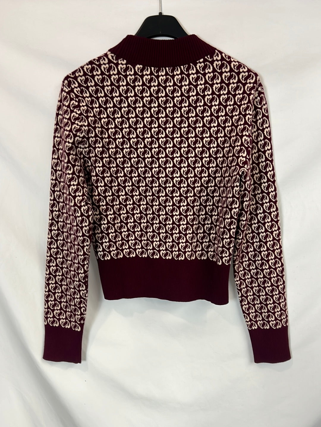 CLAUDIE PIERLOT. Total look punto burdeos estampado. T 1 (S)