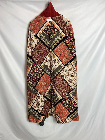 NAMUR. Checked wool cape with printed lining, size 38