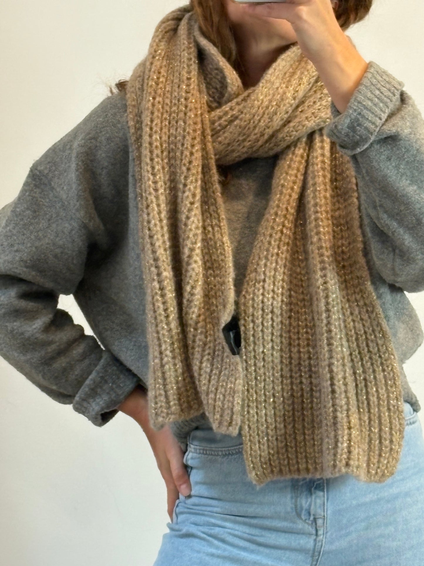 ZADIG & VOLTAIRE. Bufanda beige alpaca