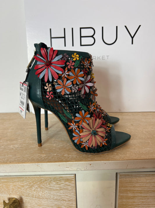 ZARA. Green leather mesh ankle boots, size 36