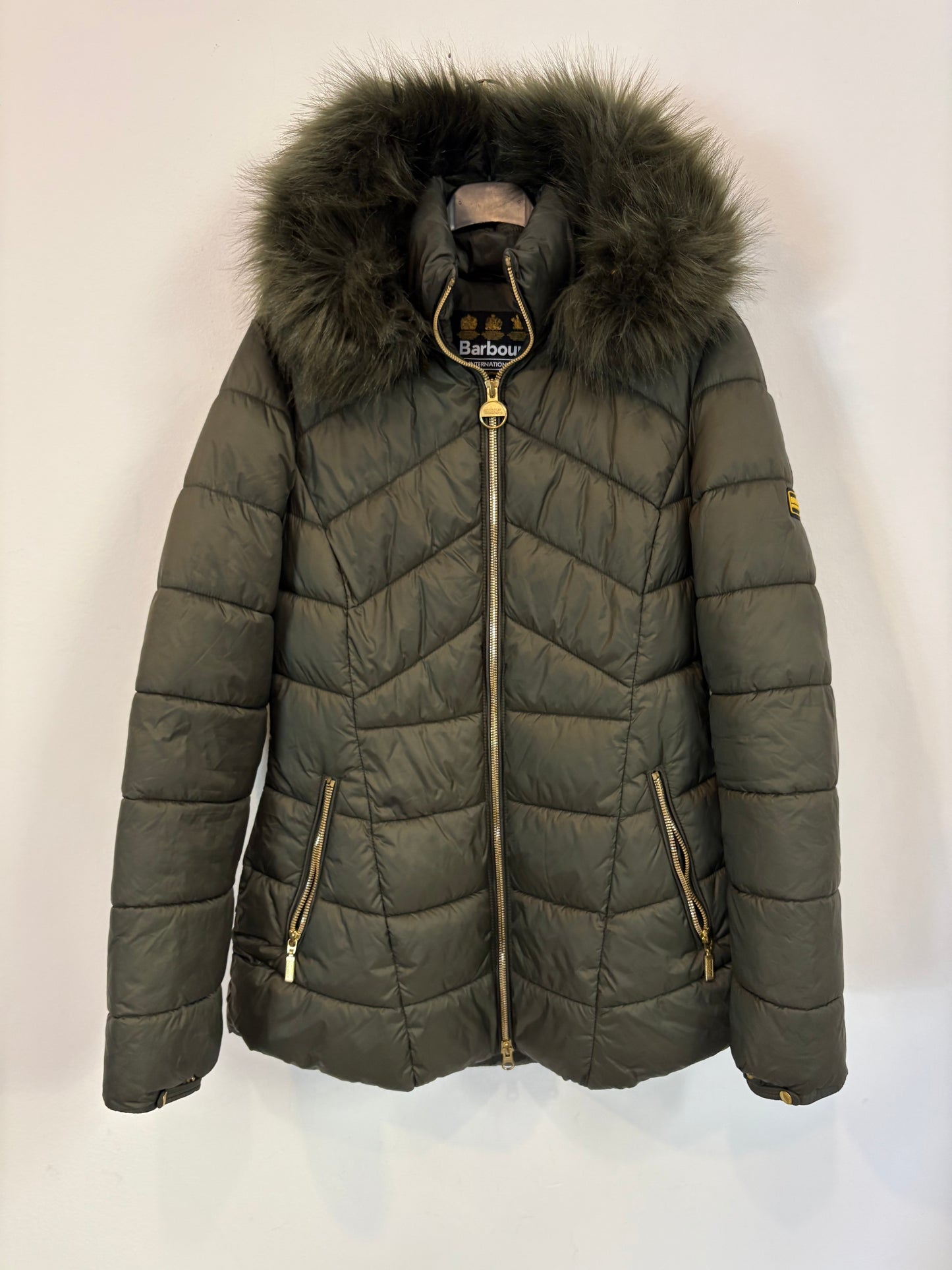 BARBOUR. Plumas verde capucha. T S