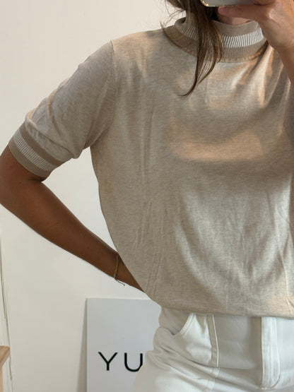 COS. Top punto beige T.l