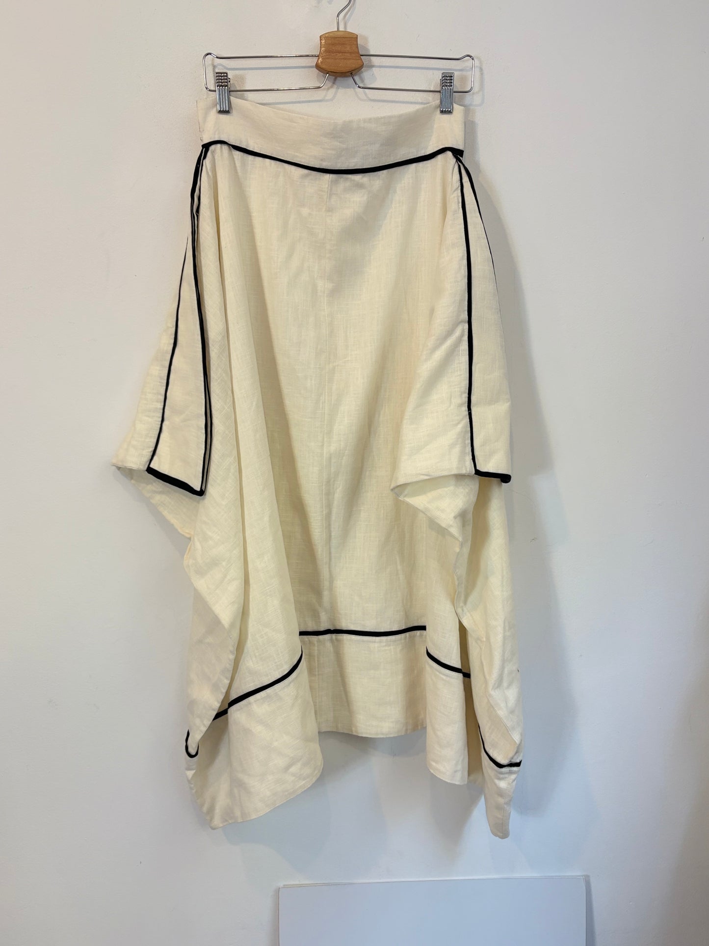 IQ COLLECTION. Falda larga lino bolsillos