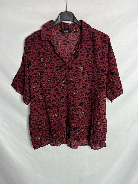 &amp;OTHER STORIES. Printed burgundy short-sleeved shirt. Size 36