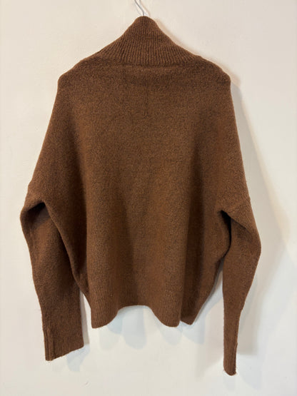 ZARA. Black stretch knit top. TL
