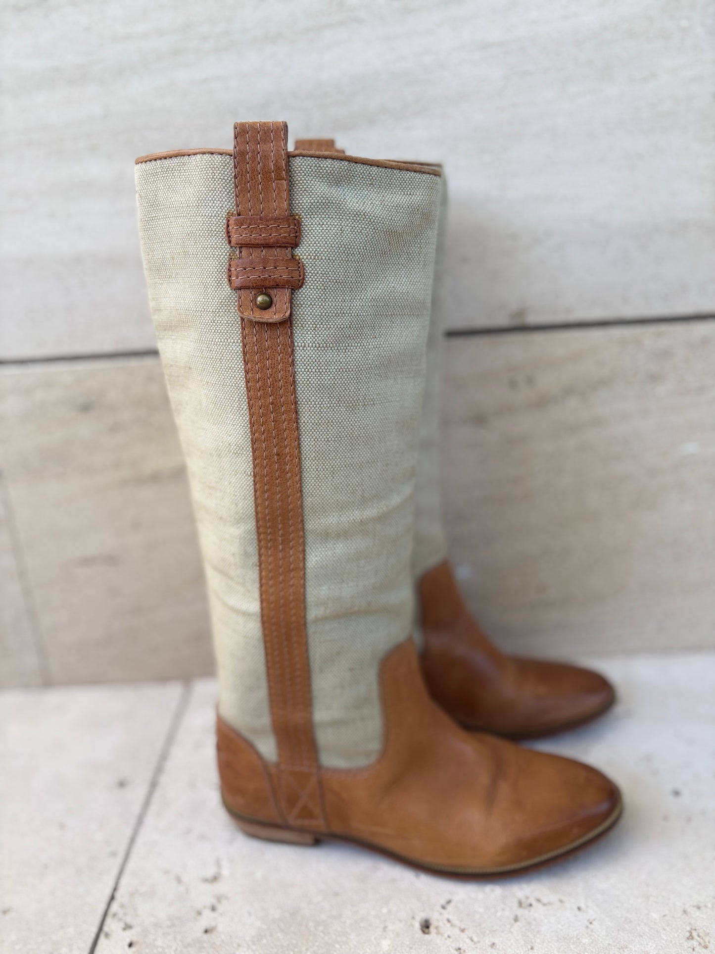 MASSIMO DUTTI. Botas altas doble textura. T 38