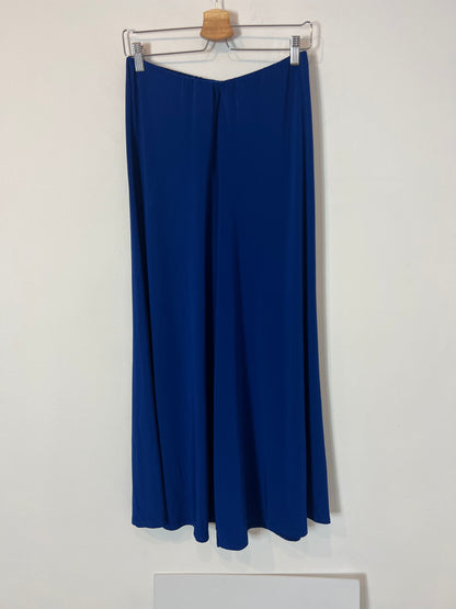 OTRAS. Pantalón azul fluido efecto falda. T M