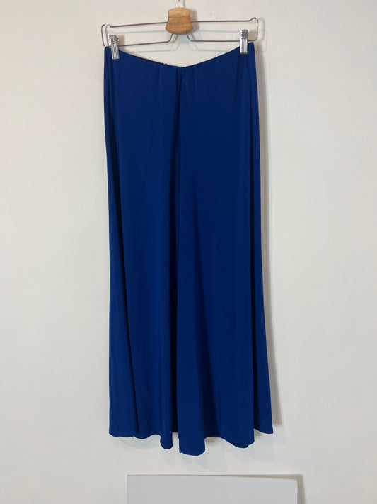 OTRAS. Pantalón azul fluido efecto falda. T M