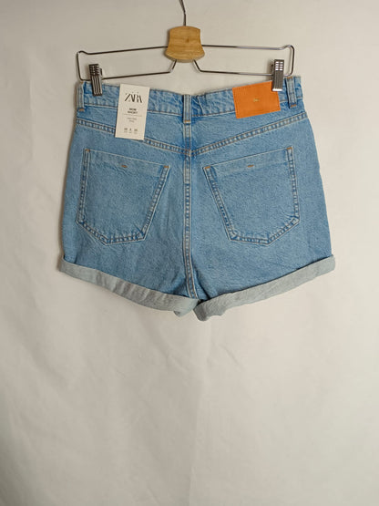 ZARA. "Mon shorts" shorts, size 38 