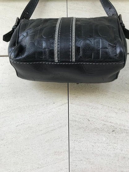 CAROLINA HERRERA. Bolso de hombro negro vintage
