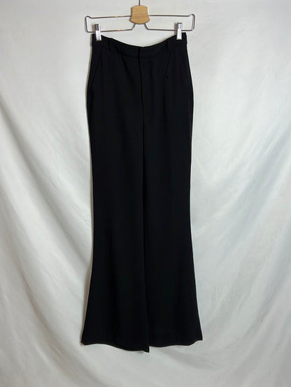 ZARA. Pantalón negro fluido acampanado. T XS