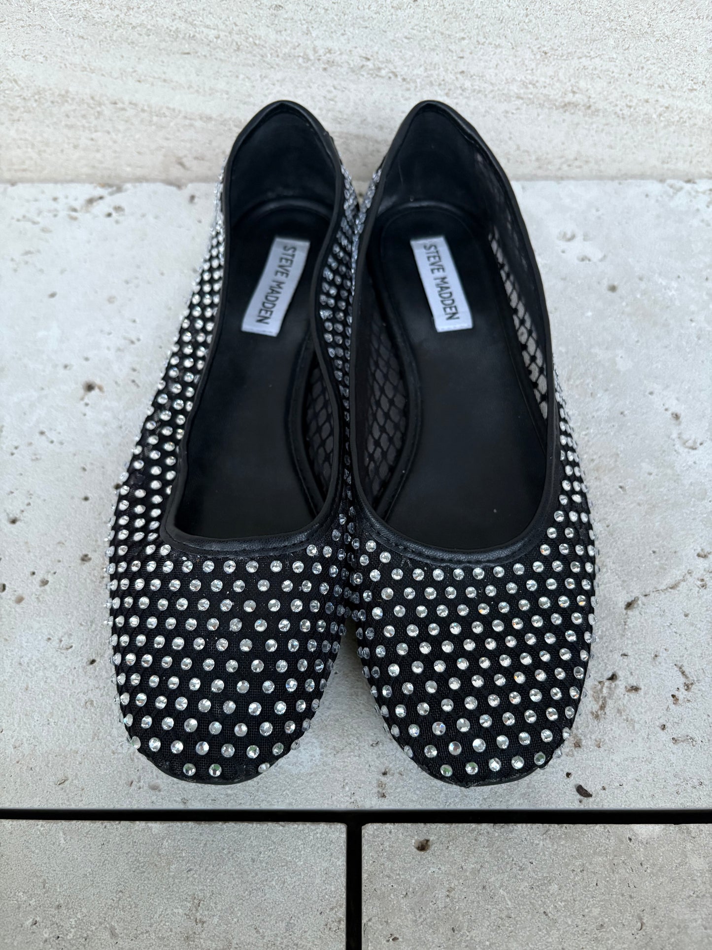 STEVE MADDEN. Bailarina rejilla tachuelas