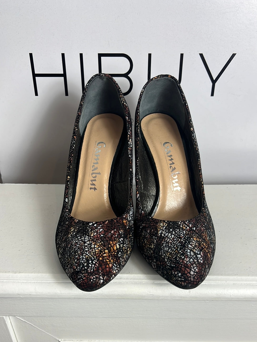 GAMABUT. Zapatos de tacón textura colores. T 39