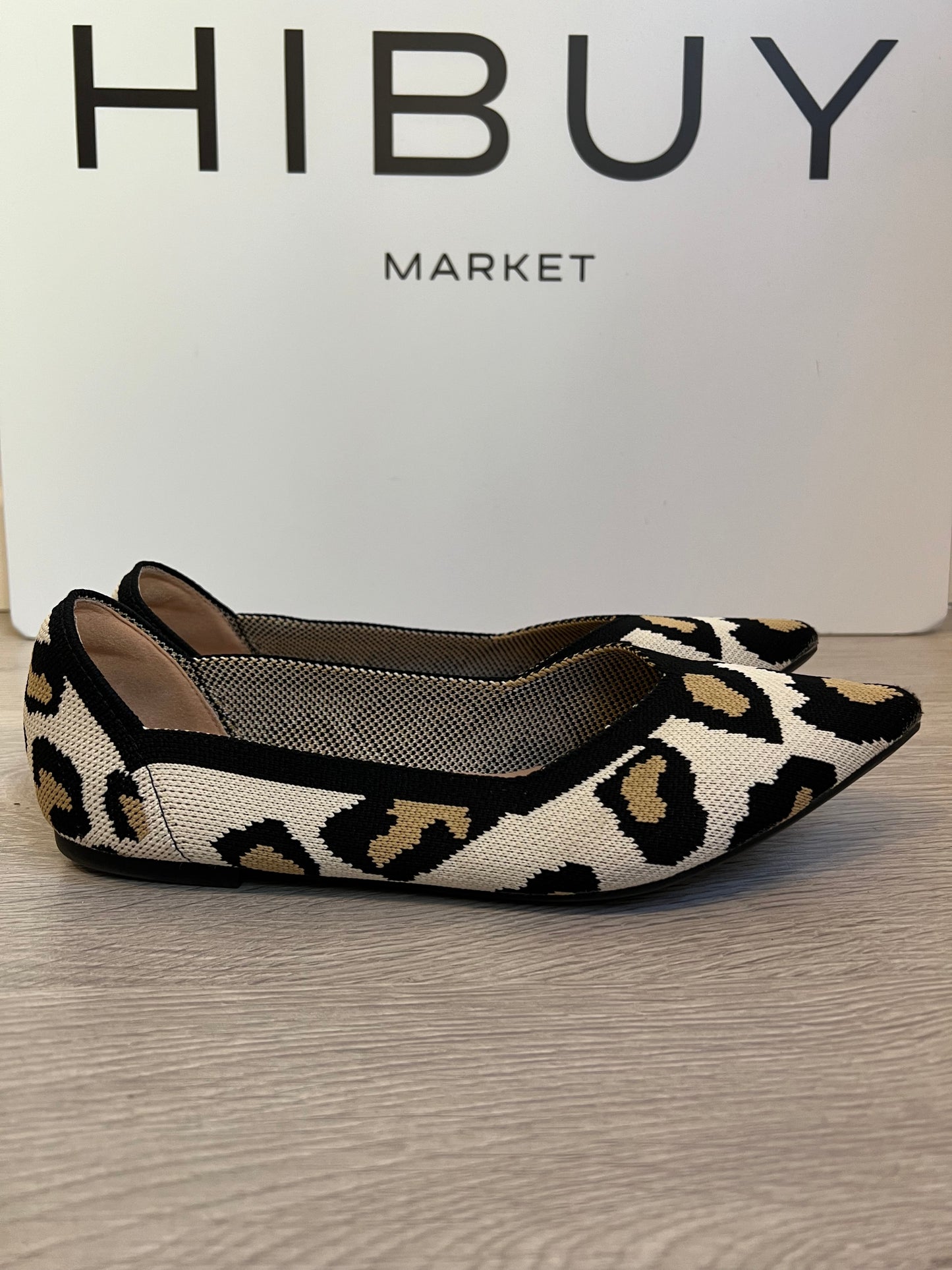 OTRAS. Zapato plano textura animal print. T 39