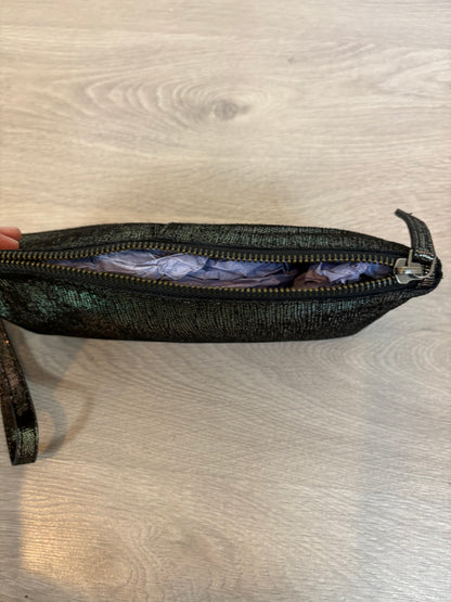 VILA. Glossy textured handbag