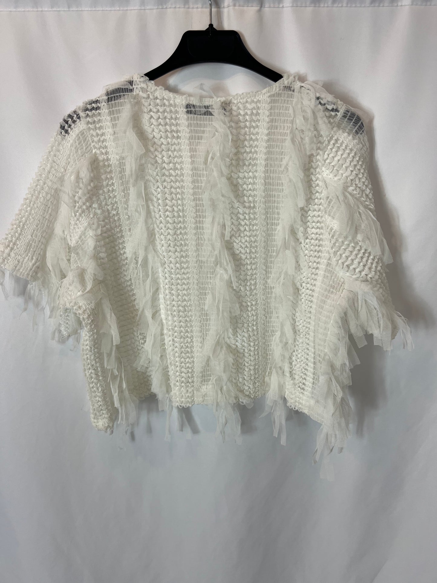 ZARA. Textured white top. TS