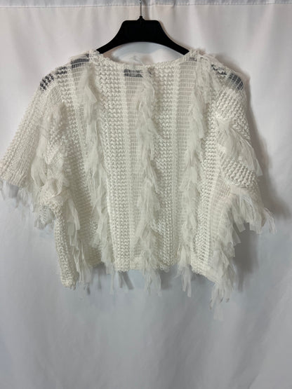 ZARA. Textured white top. TS