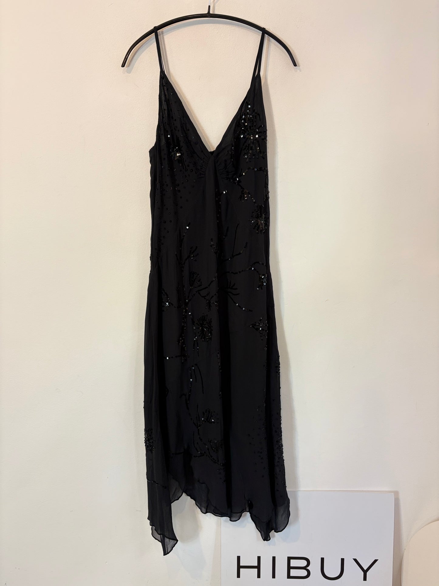 Vestido midi negro lentejuelas