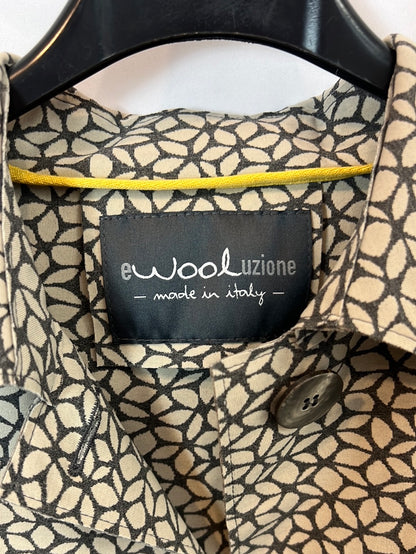 EWOOLUIZONE. Chaqueta estampada fluida. T 40